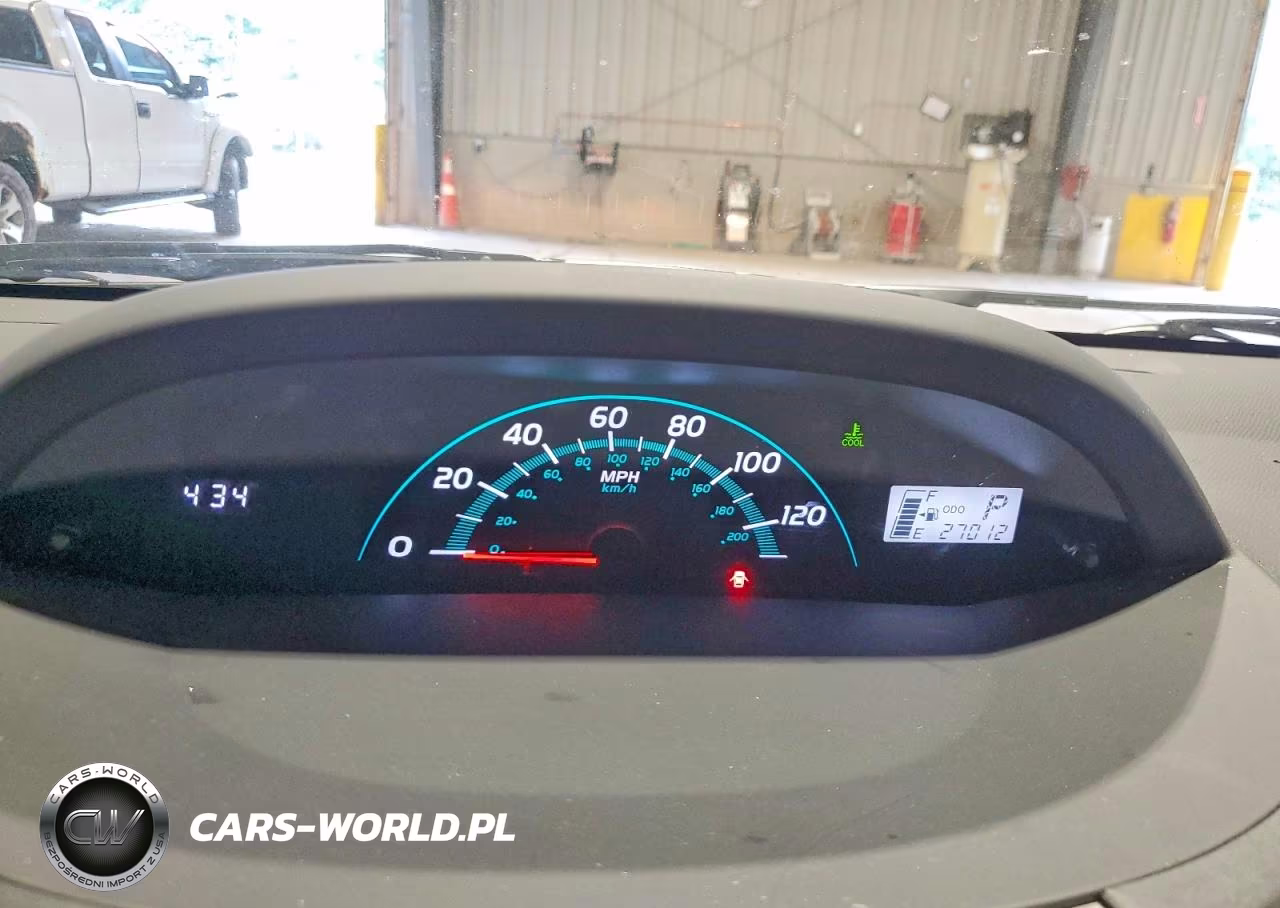 2008 Toyota Yaris Base VIN:JTDJT923485175065 - 9