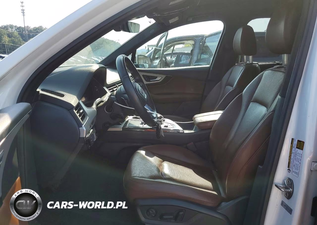 2019 Audi Q7 Premium Plus VIN:WA1LHAF72KD021082 - 7