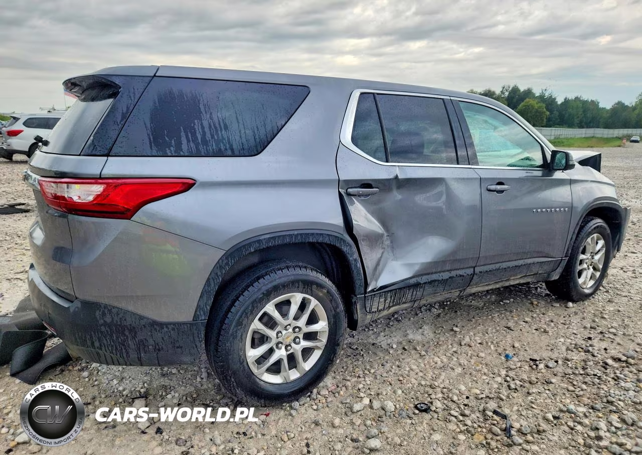 2019 Chevrolet Traverse Ls VIN:1GNERFKW0KJ232750 - 3