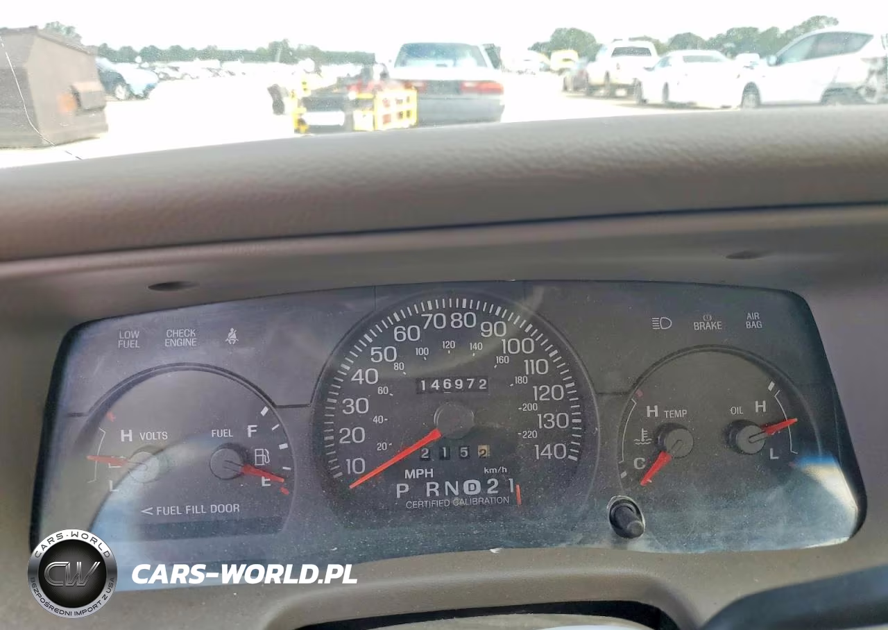 2003 Mercury Grand Marquis Gs VIN:2MEFM74W13X660526 - 9