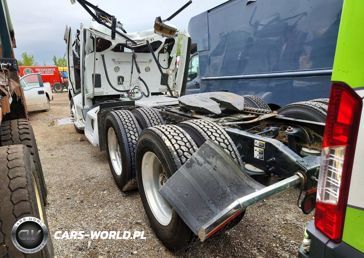 2016 Peterbilt 579 Semi Truck VIN:1XPBDP9X1GD331886 - 2