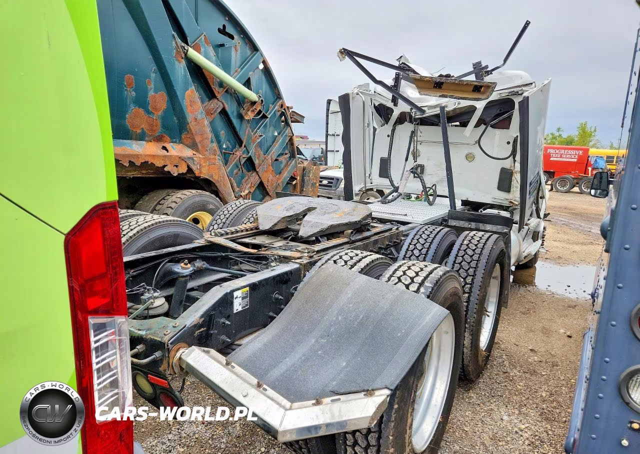 2016 Peterbilt 579 Semi Truck VIN:1XPBDP9X1GD331886 - 3