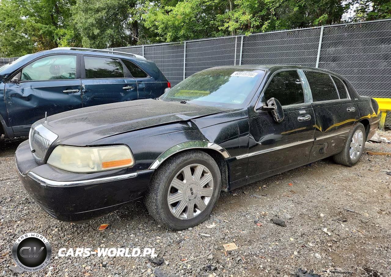 2006 Lincoln Town Car Executive L VIN:1LNHM84W26Y645971 - 1