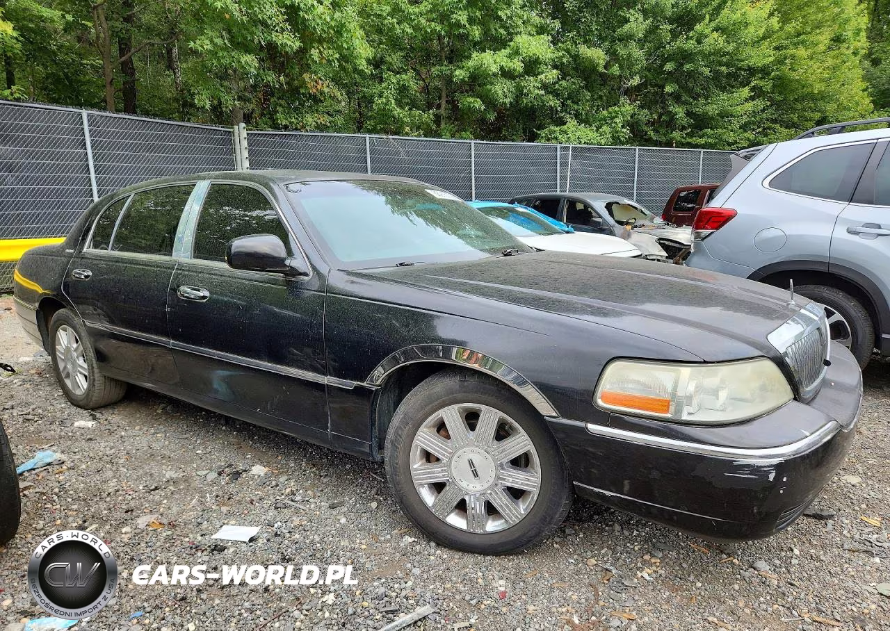 2006 Lincoln Town Car Executive L VIN:1LNHM84W26Y645971 - 4