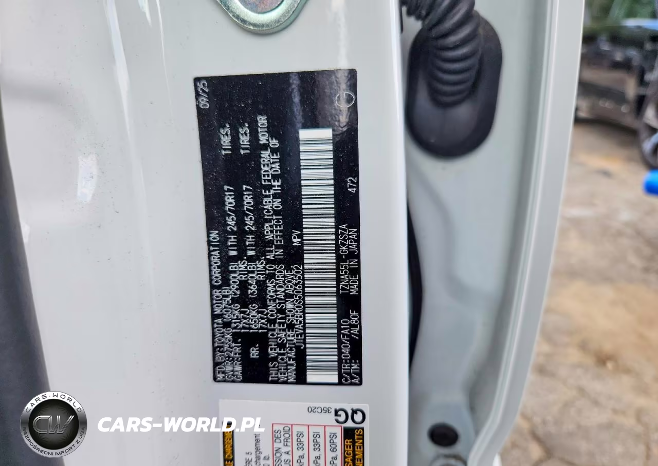 2025 Toyota 4 Runner Sr5 VIN:JTEVA5BR0S5063502 - 12