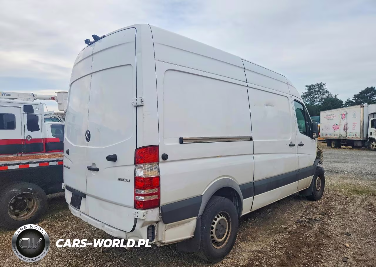 2017 Mercedes-Benz Sprinter 2500 Delivery Van VIN:WD3PE7CD7HP514691 - 3
