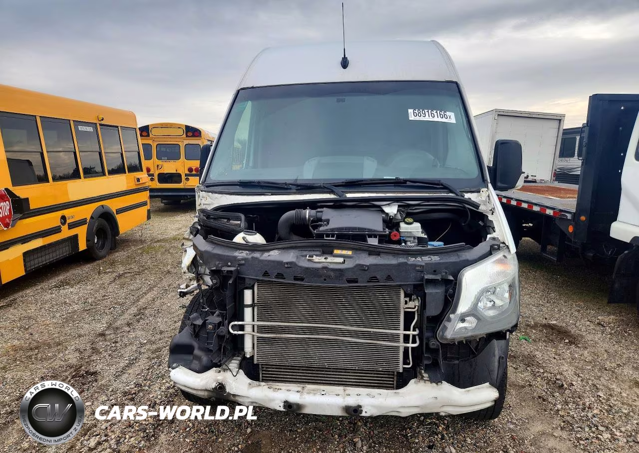 2017 Mercedes-Benz Sprinter 2500 Delivery Van VIN:WD3PE7CD7HP514691 - 5