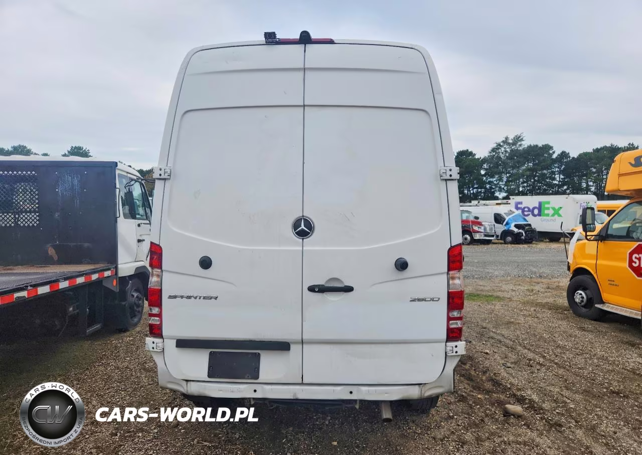 2017 Mercedes-Benz Sprinter 2500 Delivery Van VIN:WD3PE7CD7HP514691 - 6