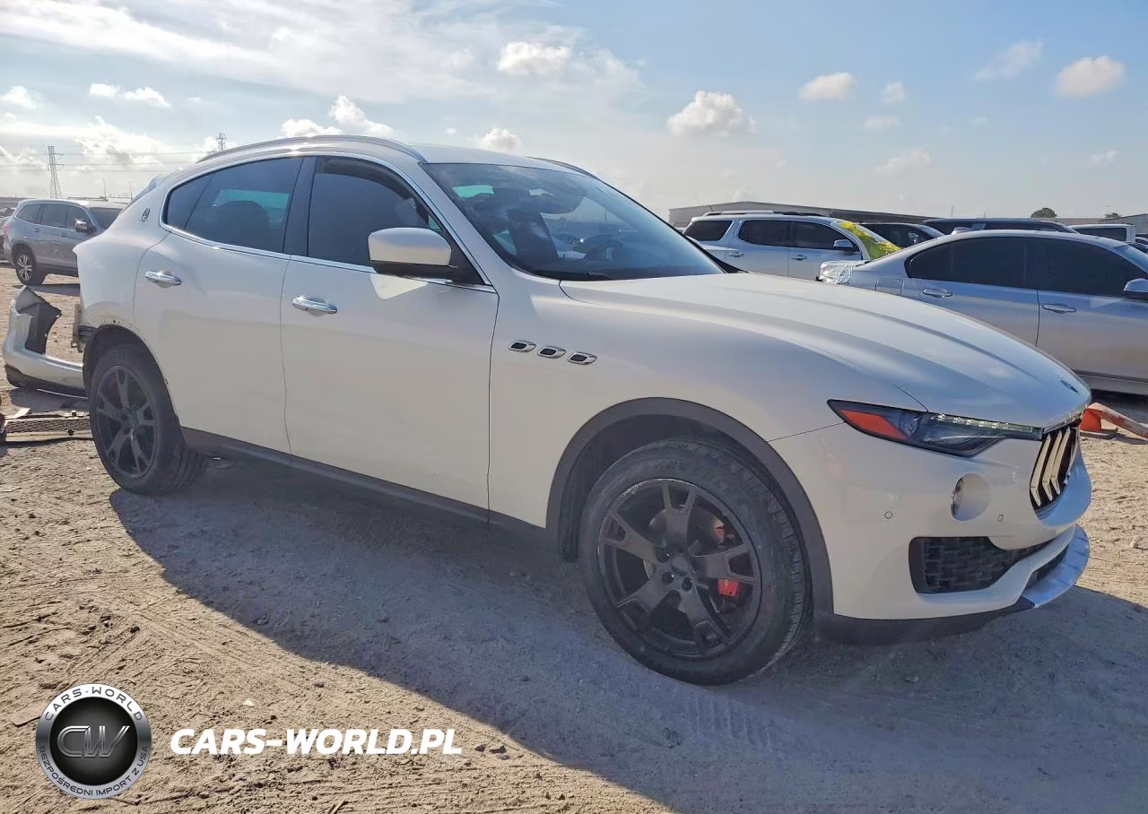 2017 Maserati Levante VIN:ZN661XUA0HX222901 - 4