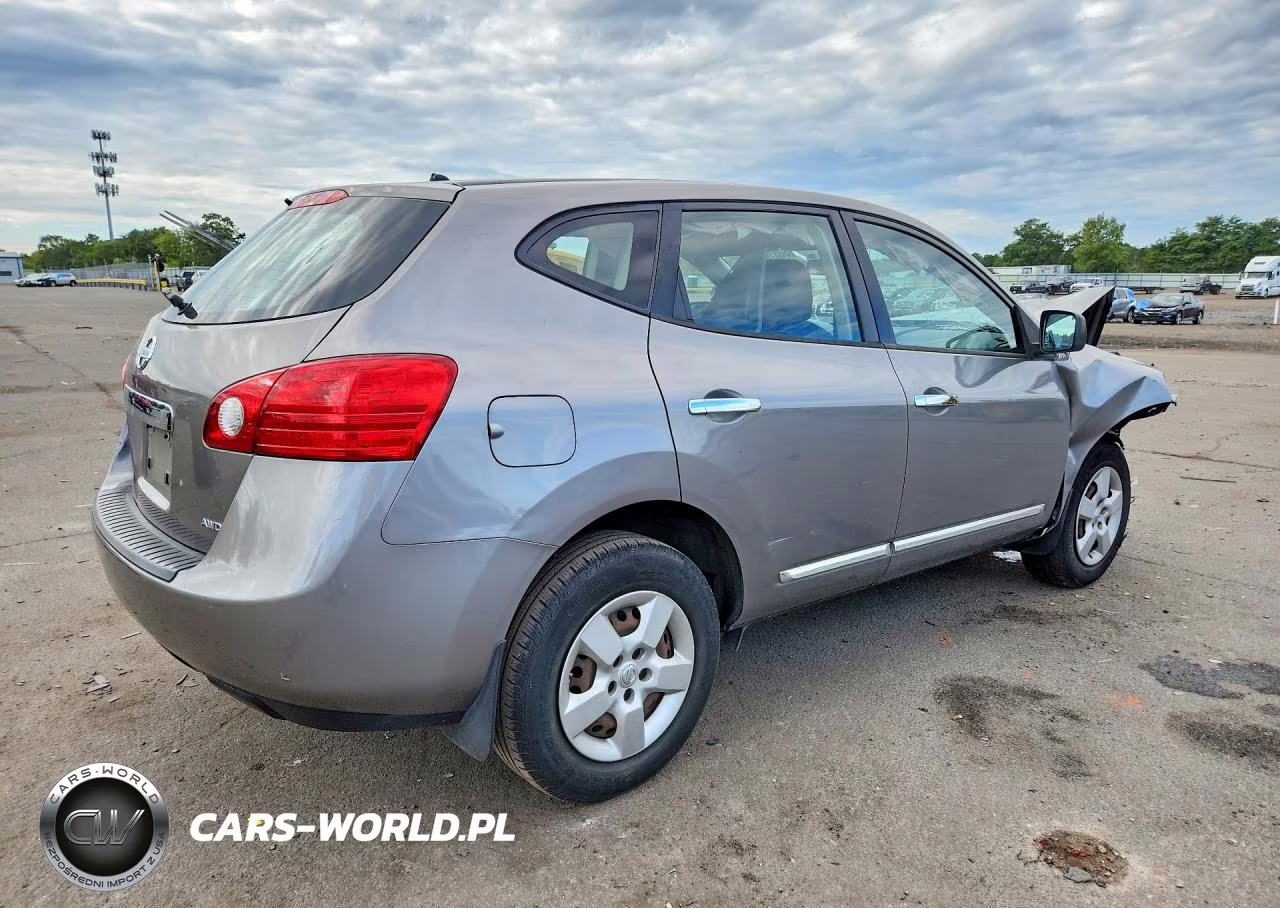 2014 Nissan Rogue Select S VIN:JN8AS5MV1EW704069 - 3