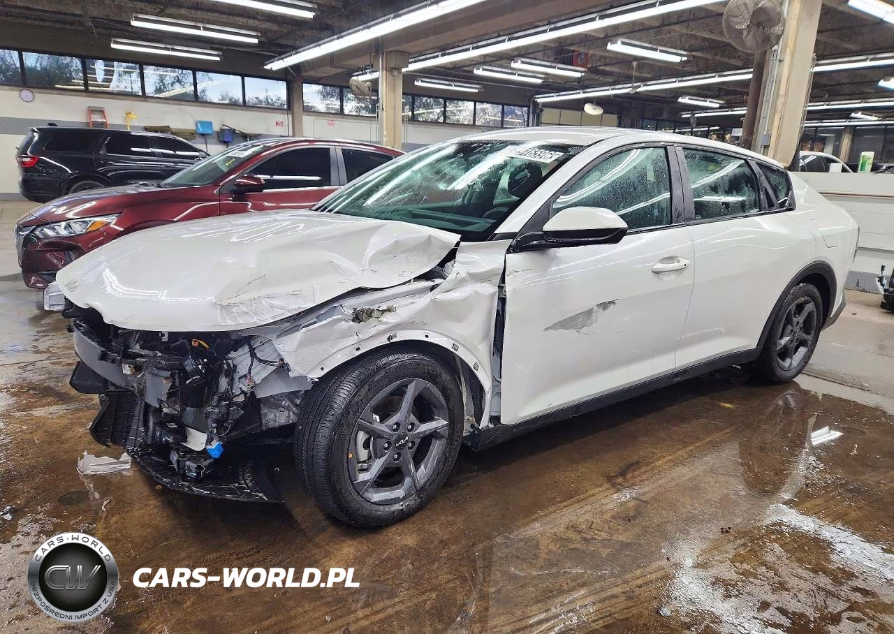2026 Kia K4 Lxs VIN:3KPFT4DE2TE342219 - 1
