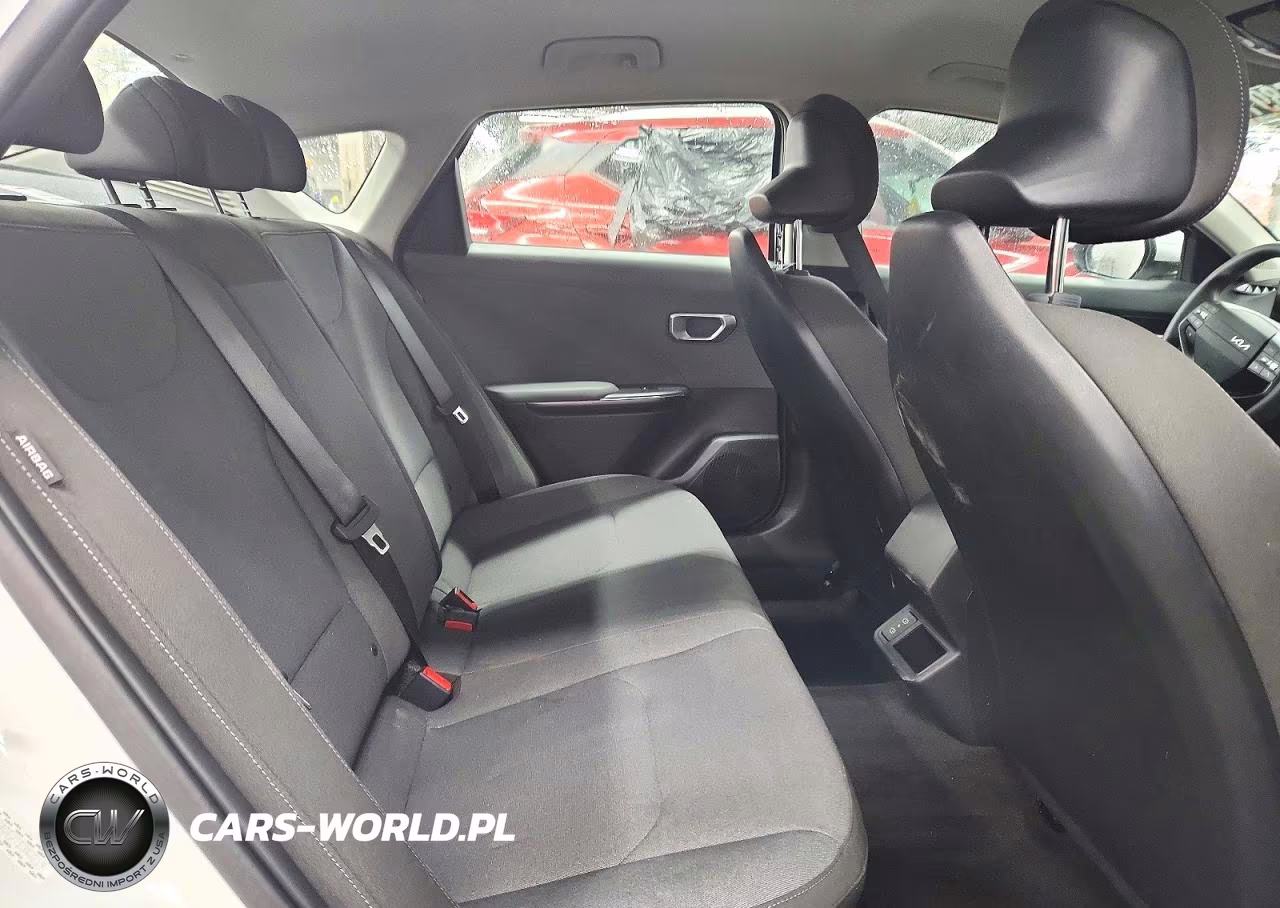 2026 Kia K4 Lxs VIN:3KPFT4DE2TE342219 - 10