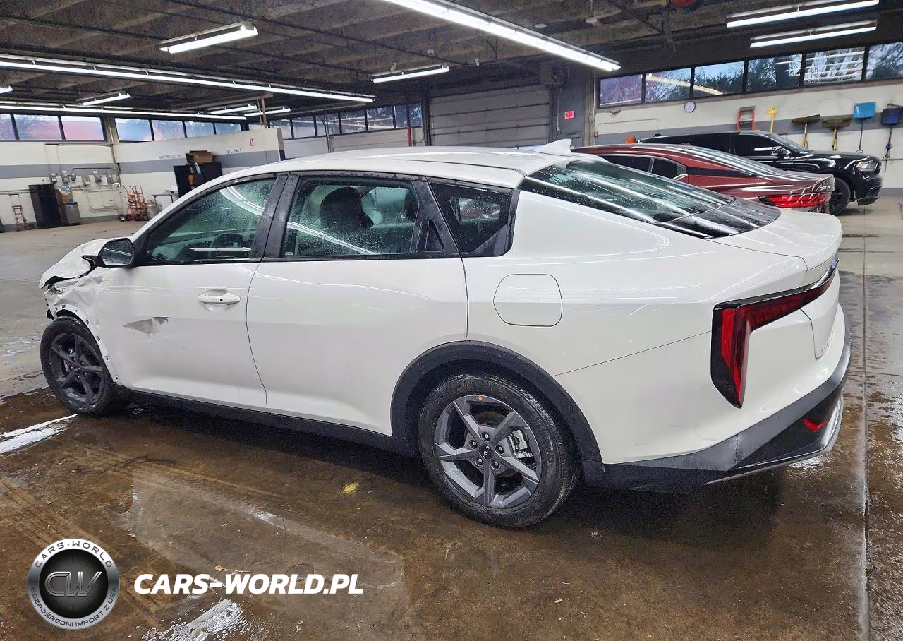 2026 Kia K4 Lxs VIN:3KPFT4DE2TE342219 - 2