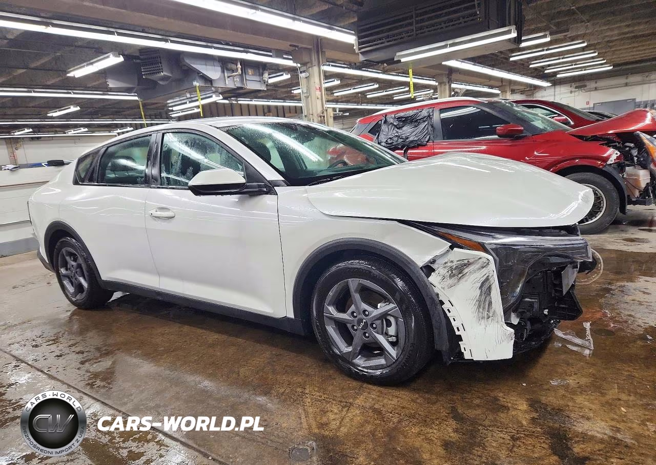 2026 Kia K4 Lxs VIN:3KPFT4DE2TE342219 - 4