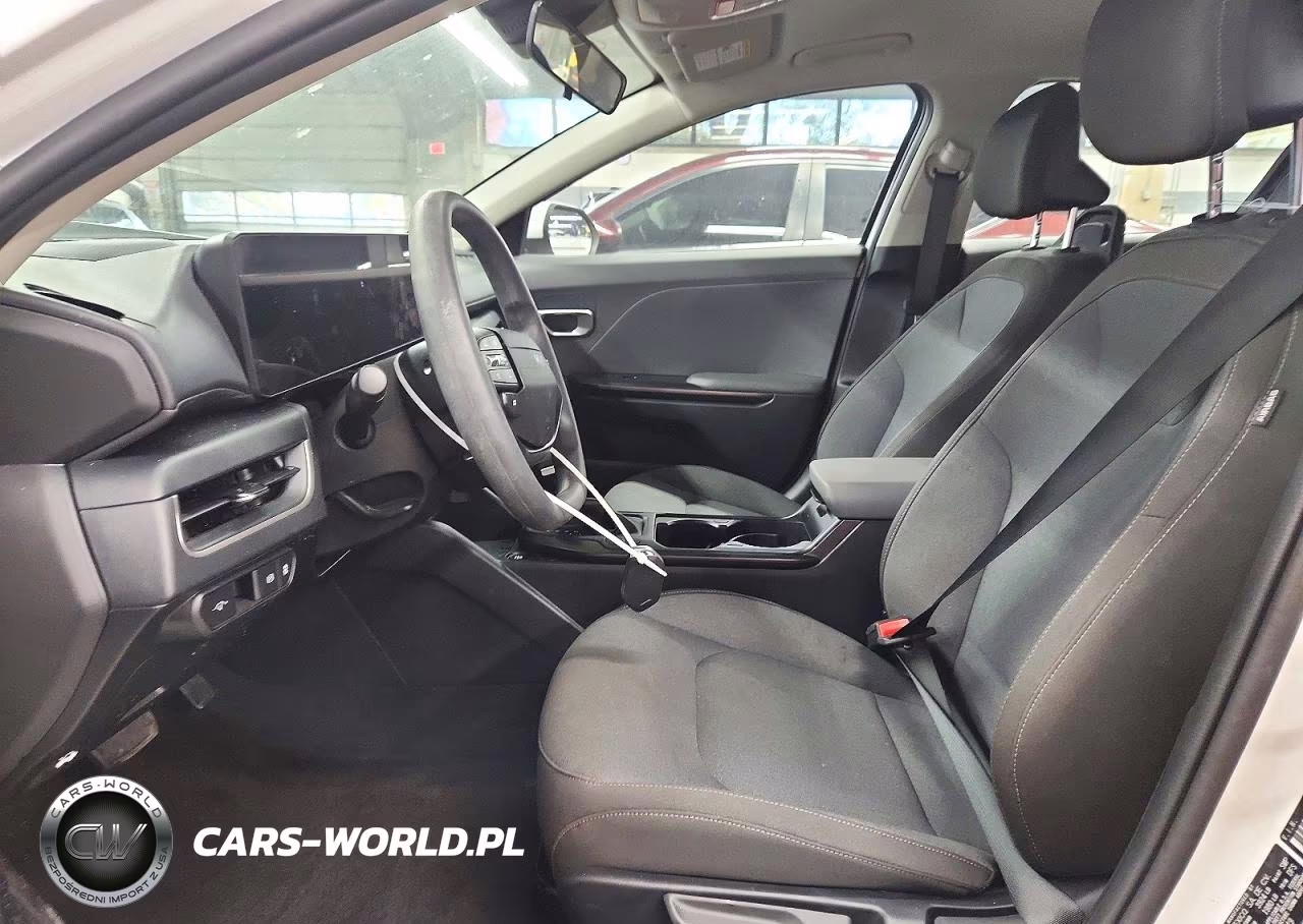 2026 Kia K4 Lxs VIN:3KPFT4DE2TE342219 - 7