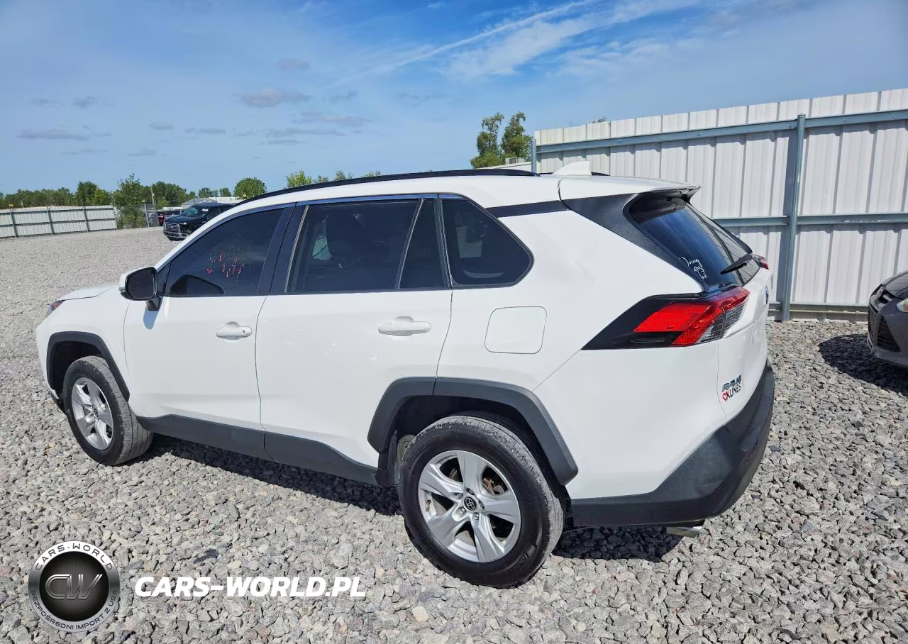 2021 Toyota Rav4 Xle VIN:2T3W1RFV2MW159117 - 2