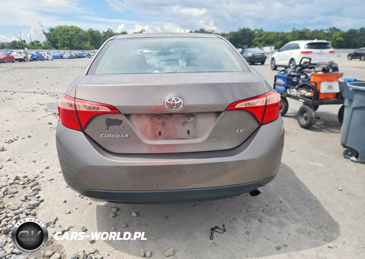 2017 Toyota Corolla Le VIN:2T1BURHE7HC886532 - 6
