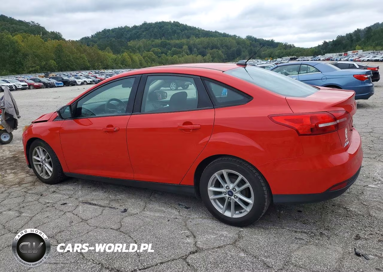 2016 Ford Focus Se VIN:1FADP3F26GL286068 - 2