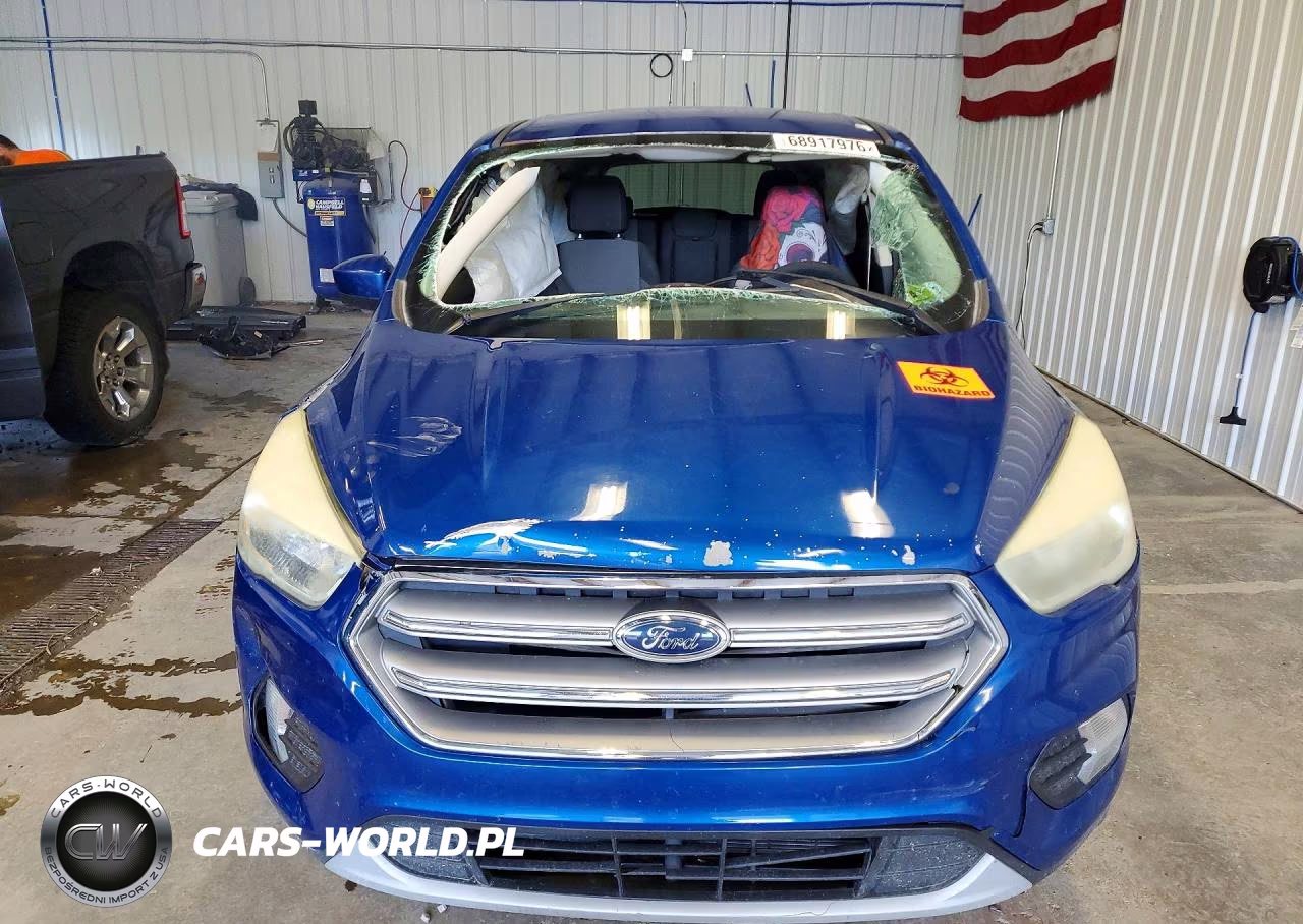 2017 Ford Escape Se VIN:1FMCU9GDXHUE04227 - 5