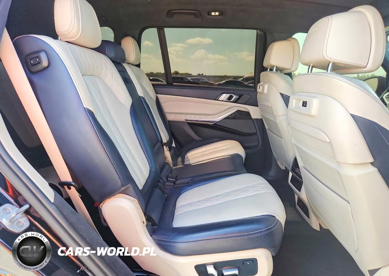 2019 BMW X7 xDrive40I VIN:5UXCW2C53KLB43980 - 10