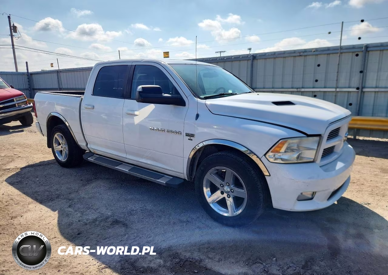 2011 Dodge Ram 1500 VIN:1D7RV1CT3BS683894 - 4