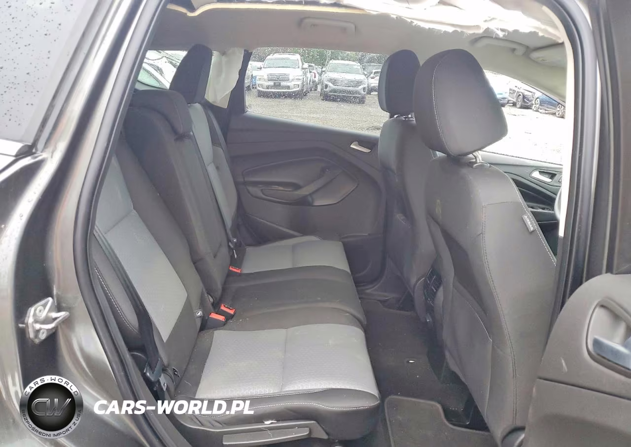2017 Ford Escape Se VIN:1FMCU9GDXHUC98927 - 11