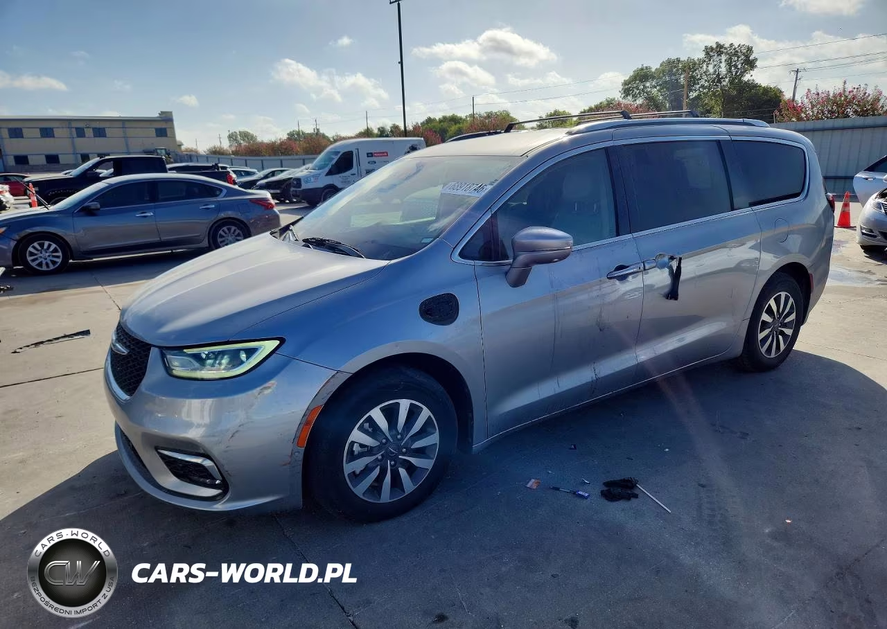 2021 Chrysler Pacifica Hybrid Touring L VIN:2C4RC1L76MR594084 - 1