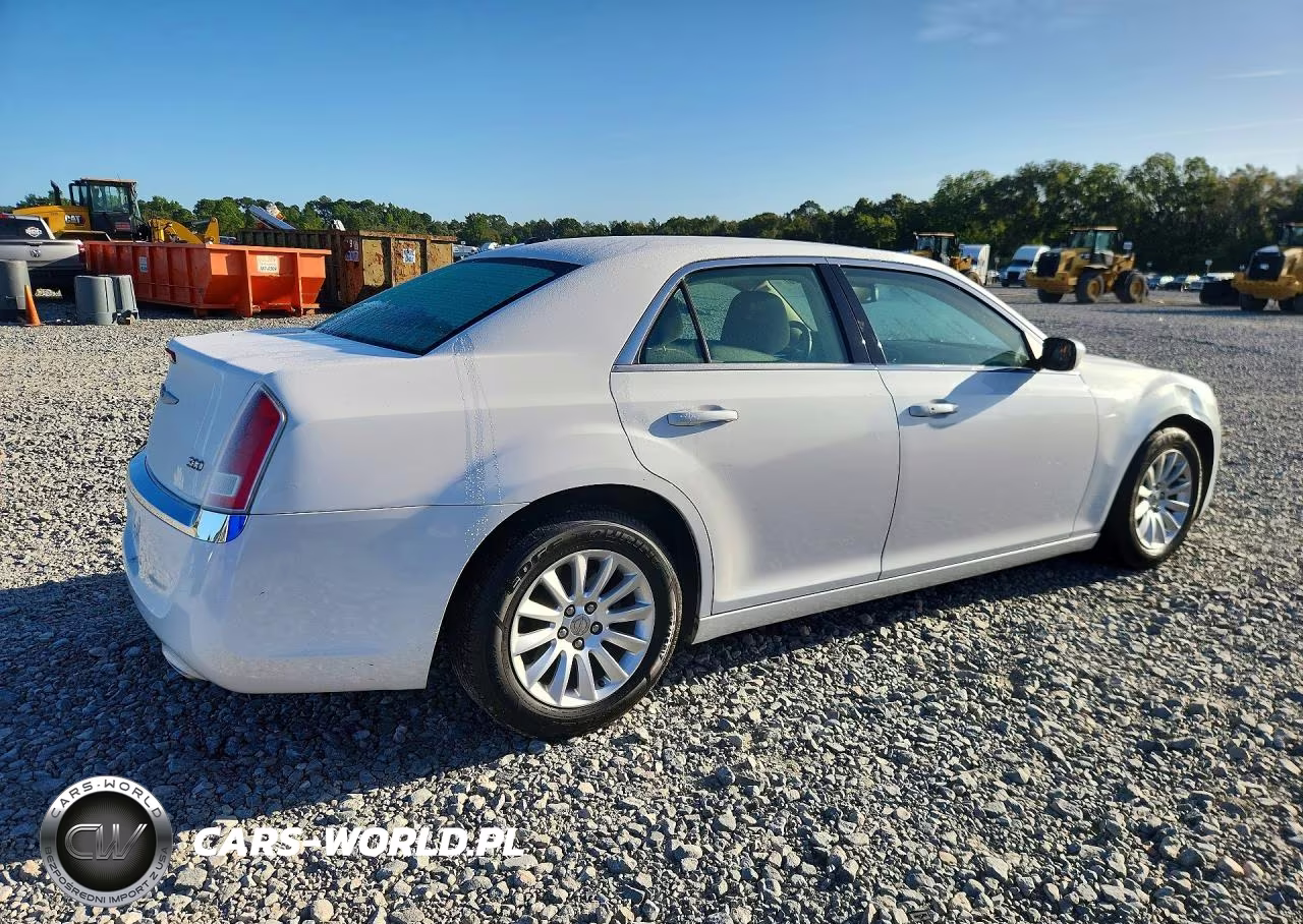 2012 Chrysler 300 VIN:2C3CCAAG6CH312270 - 3
