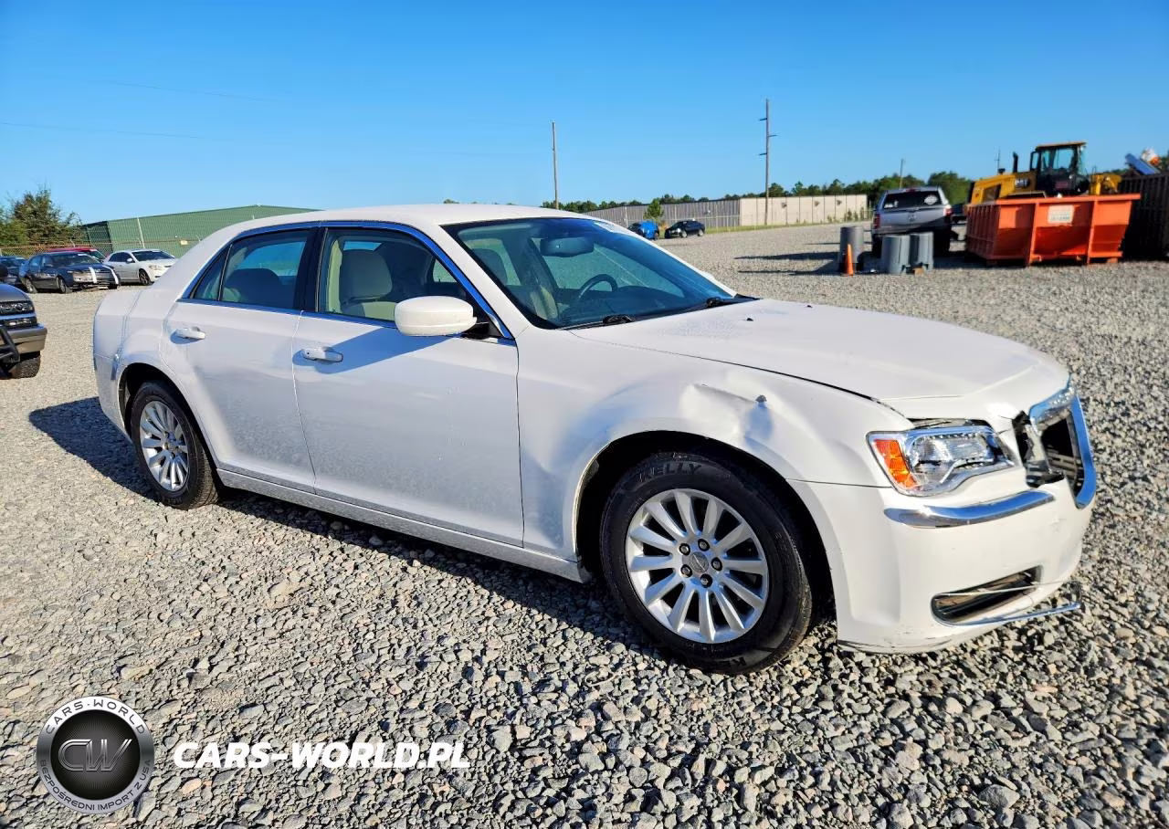 2012 Chrysler 300 VIN:2C3CCAAG6CH312270 - 4