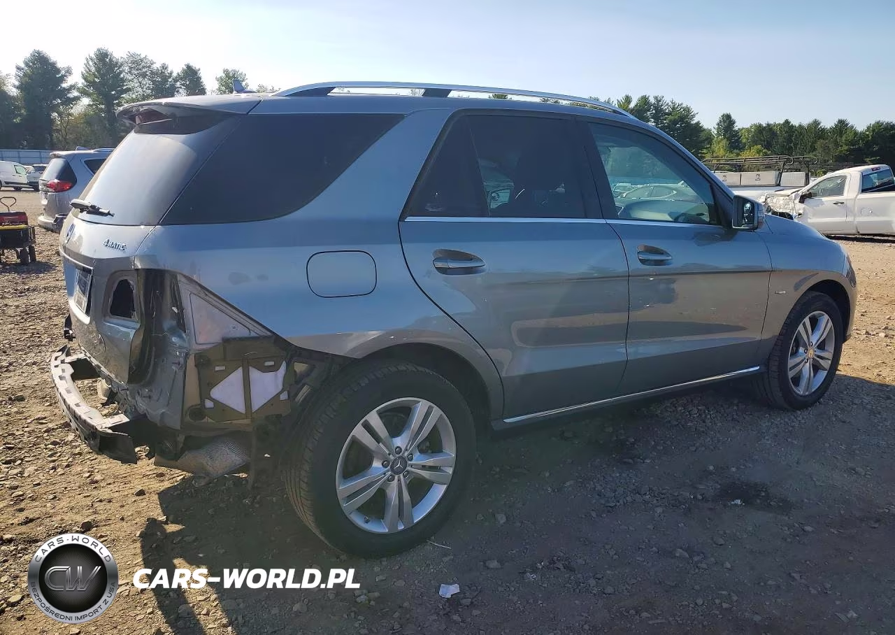 2012 Suzi-Suzuki I Wagon VIN:4JGDA5HB5CA025505 - 3