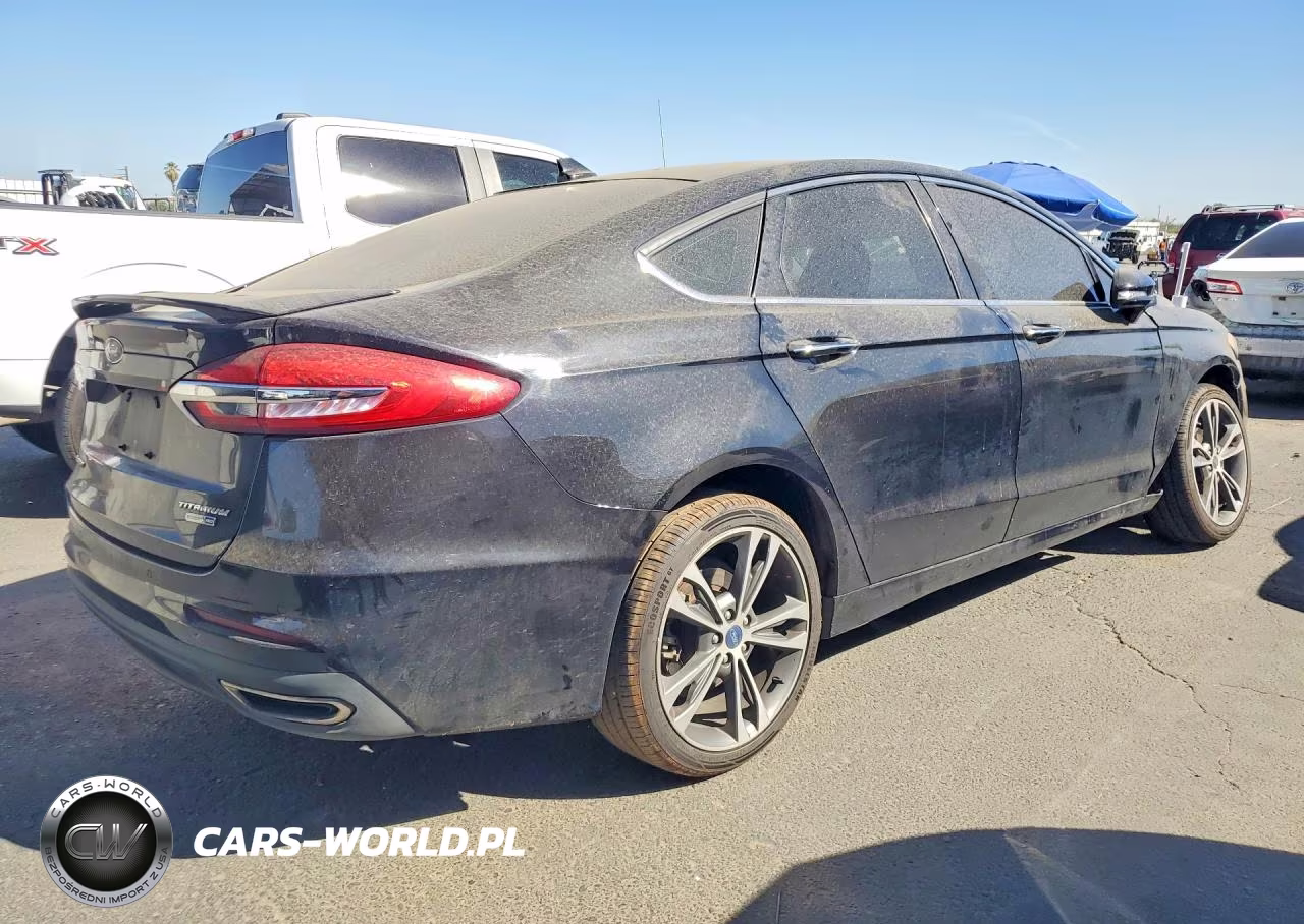 2020 Ford Fusion Titanium VIN:3FA6P0D9XLR137696 - 3