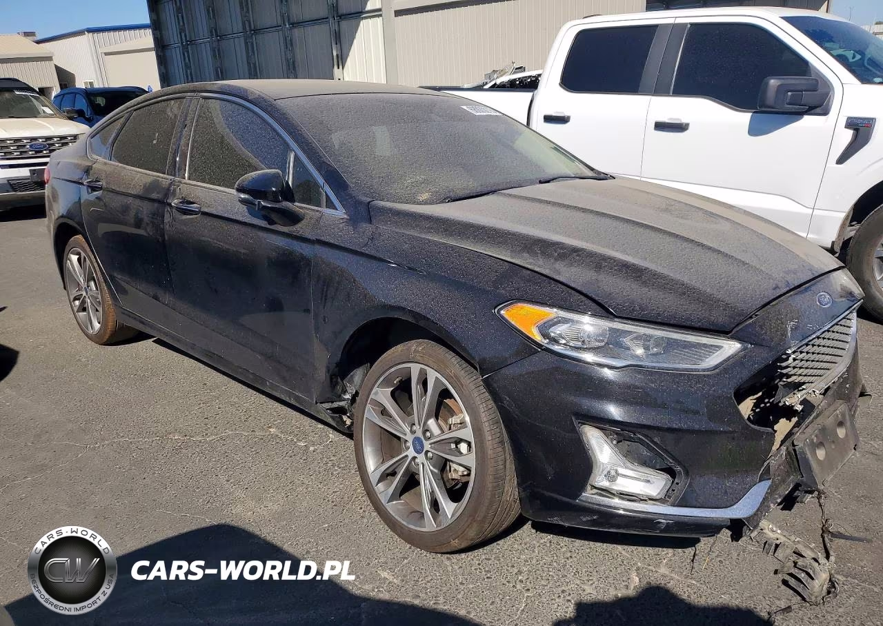 2020 Ford Fusion Titanium VIN:3FA6P0D9XLR137696 - 4