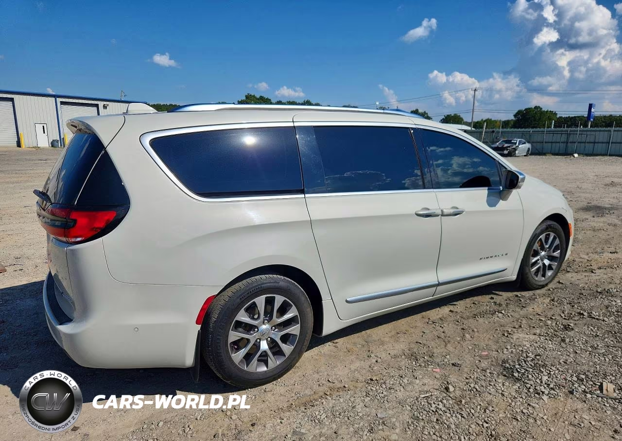 2021 Chrysler Pacifica Hybrid Pinnacle VIN:2C4RC1N79MR510594 - 3