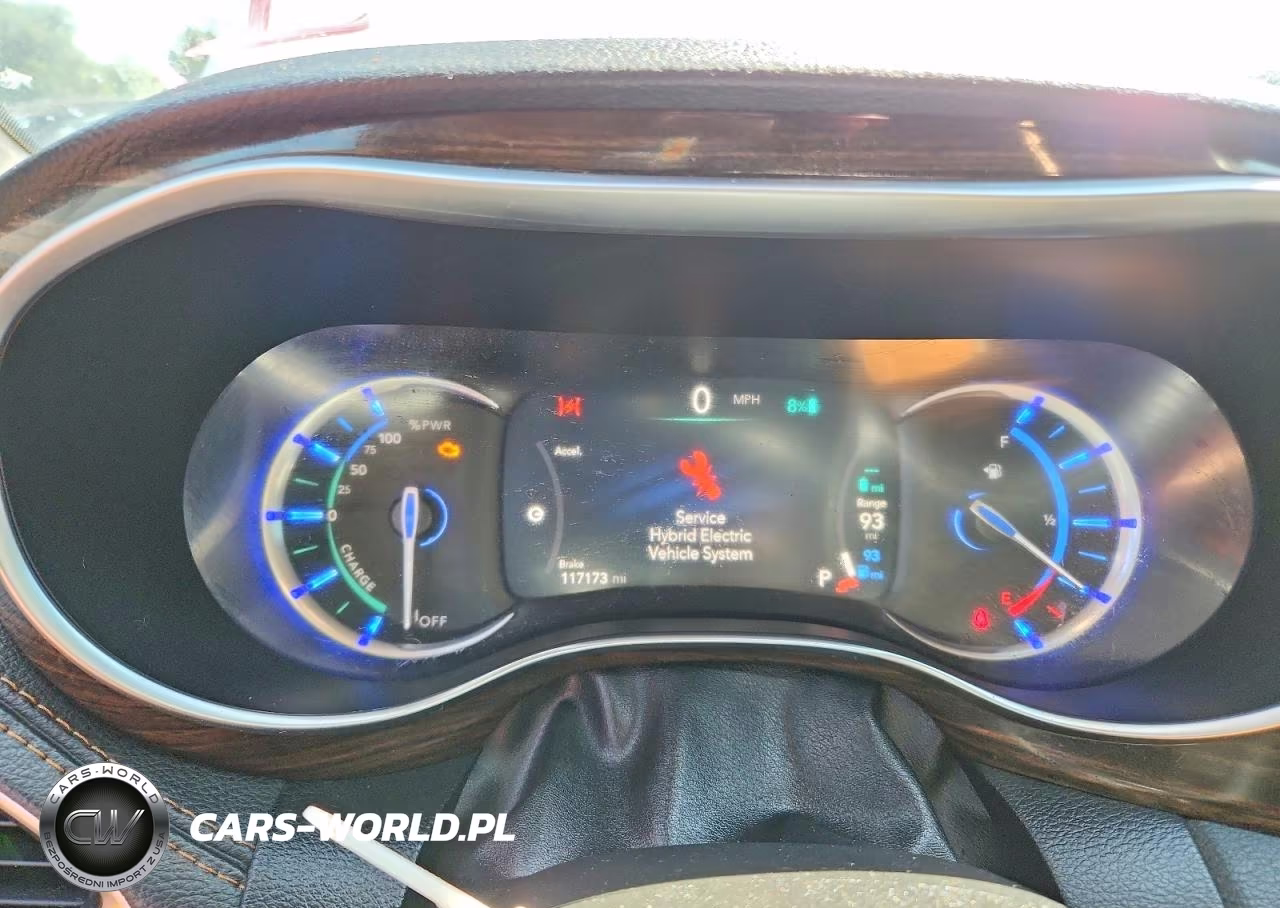 2021 Chrysler Pacifica Hybrid Pinnacle VIN:2C4RC1N79MR510594 - 9
