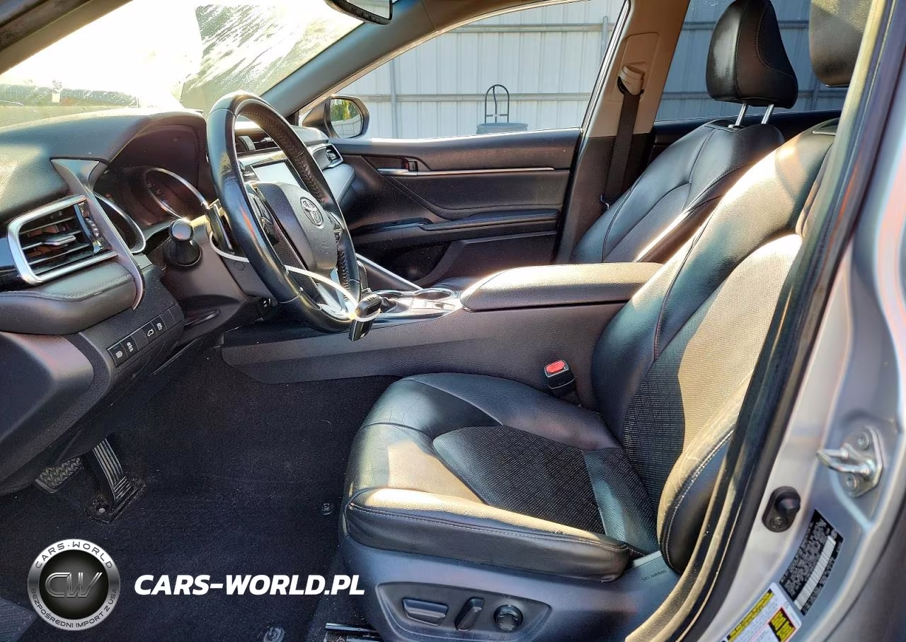 2018 Toyota Camry Xse VIN:4T1B61HK8JU511562 - 7