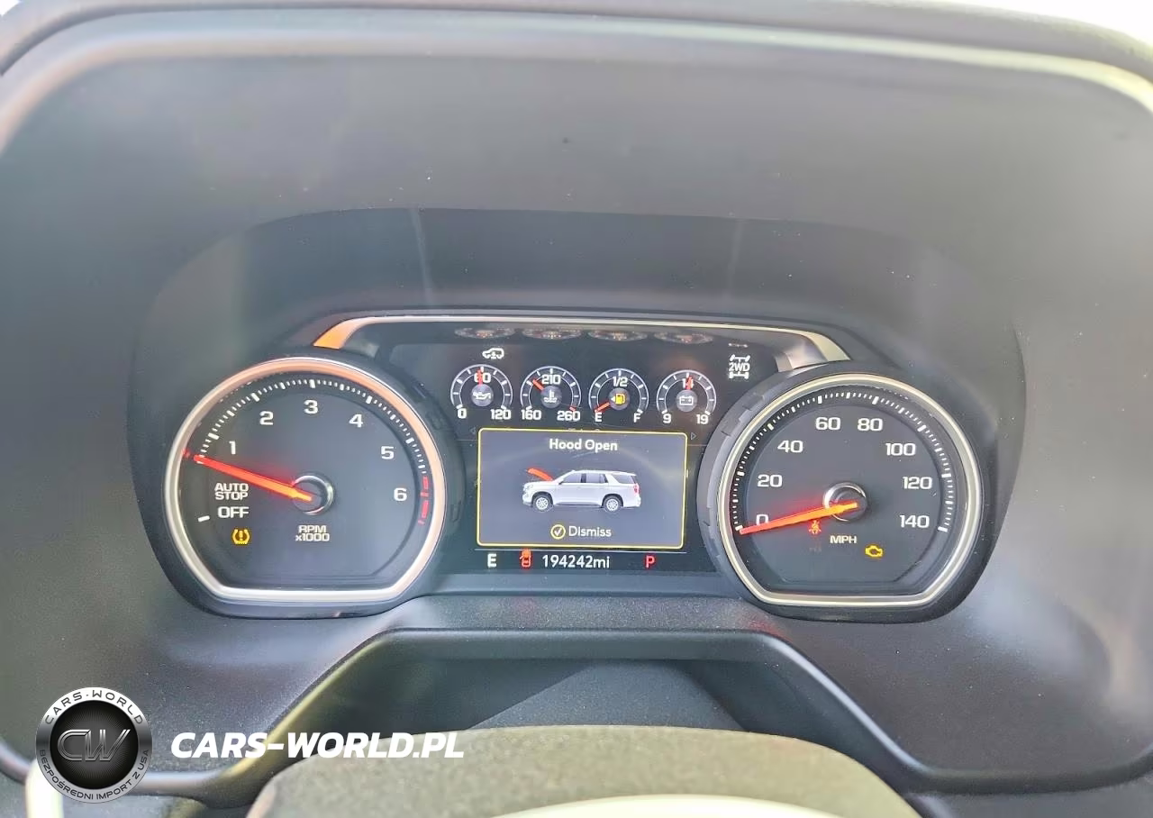 2021 Chevrolet Suburban K1500 Z71 VIN:1GNSKDKD4MR199461 - 9