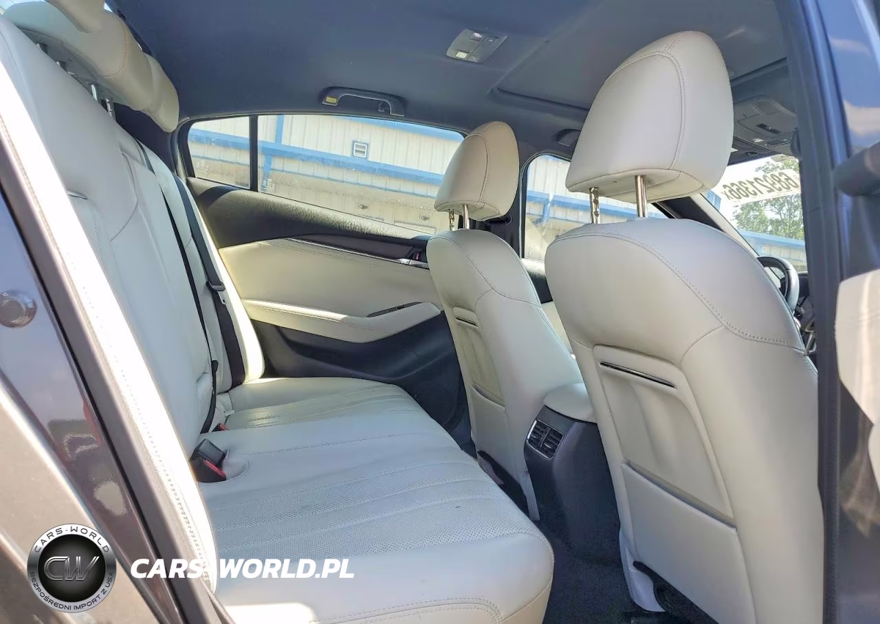 2018 Mazda 6 Signature VIN:JM1GL1XY6J1307403 - 10