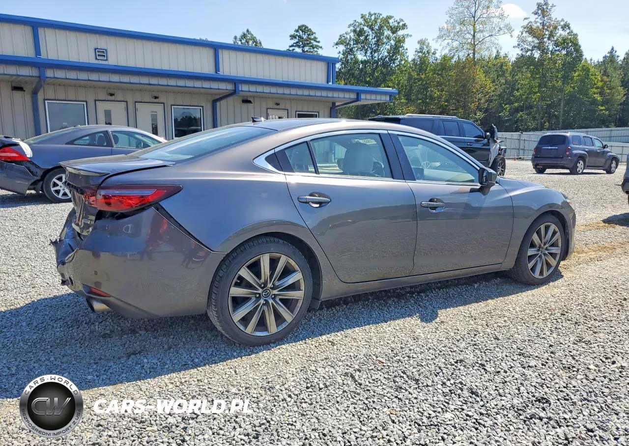 2018 Mazda 6 Signature VIN:JM1GL1XY6J1307403 - 3