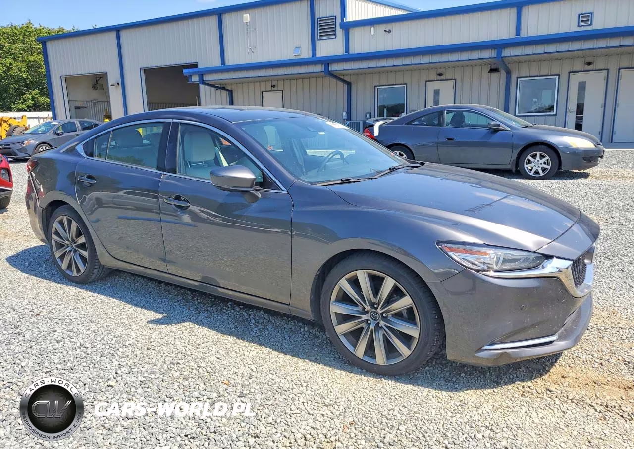 2018 Mazda 6 Signature VIN:JM1GL1XY6J1307403 - 4