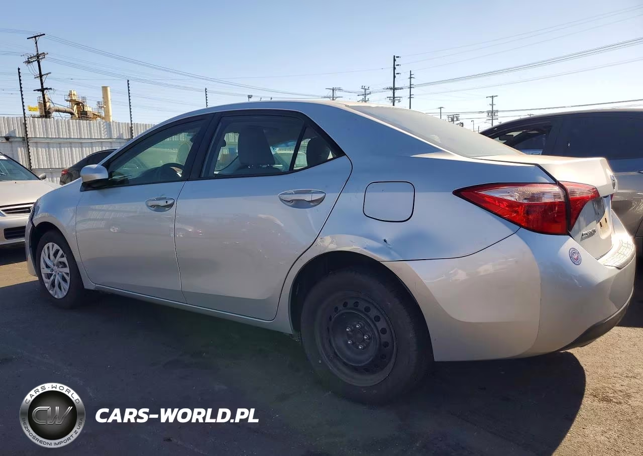 2017 Toyota Corolla Le VIN:5YFBURHE7HP677324 - 2