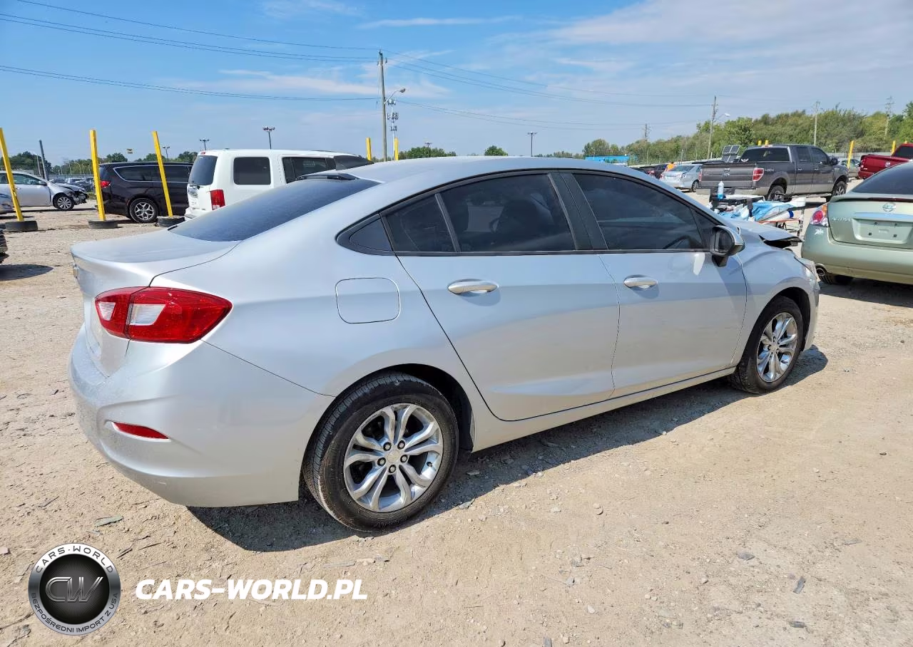 2019 Chevrolet Cruze Ls VIN:1G1BC5SM7K7147755 - 3