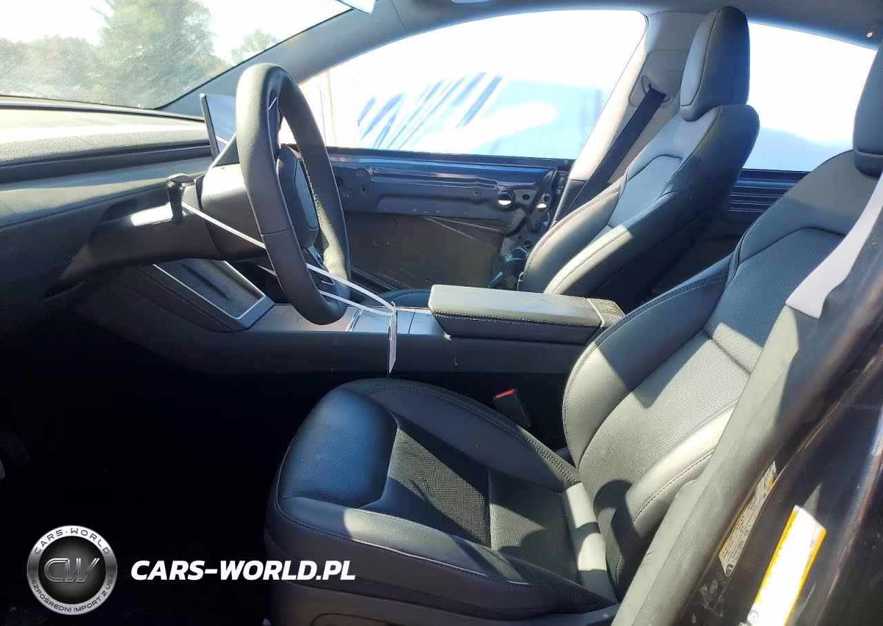 2026 Tesla Model Y VIN:7SAYGDED3TA417667 - 7