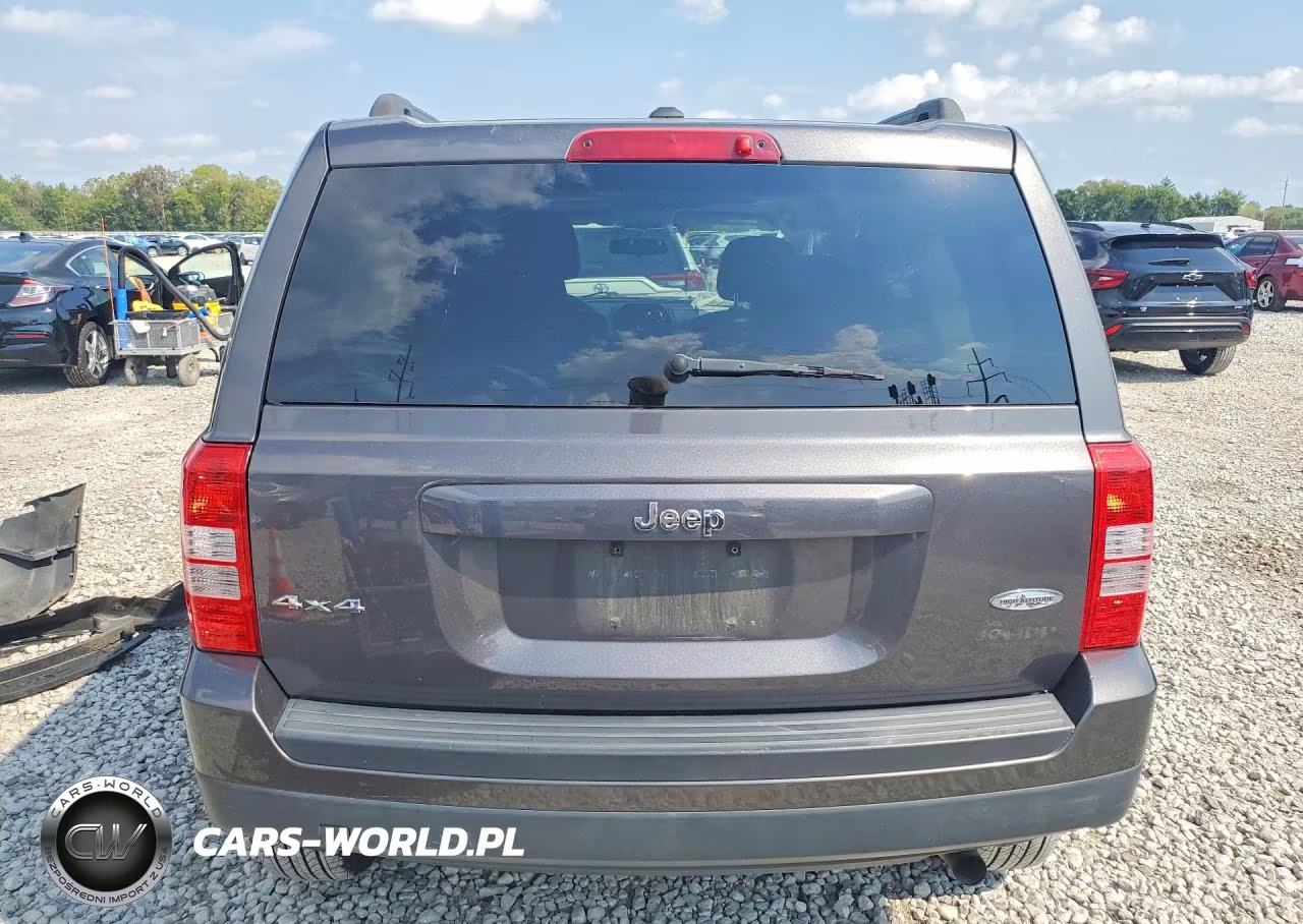 2015 Jeep Patriot Latitude VIN:1C4NJRFB5FD215651 - 6