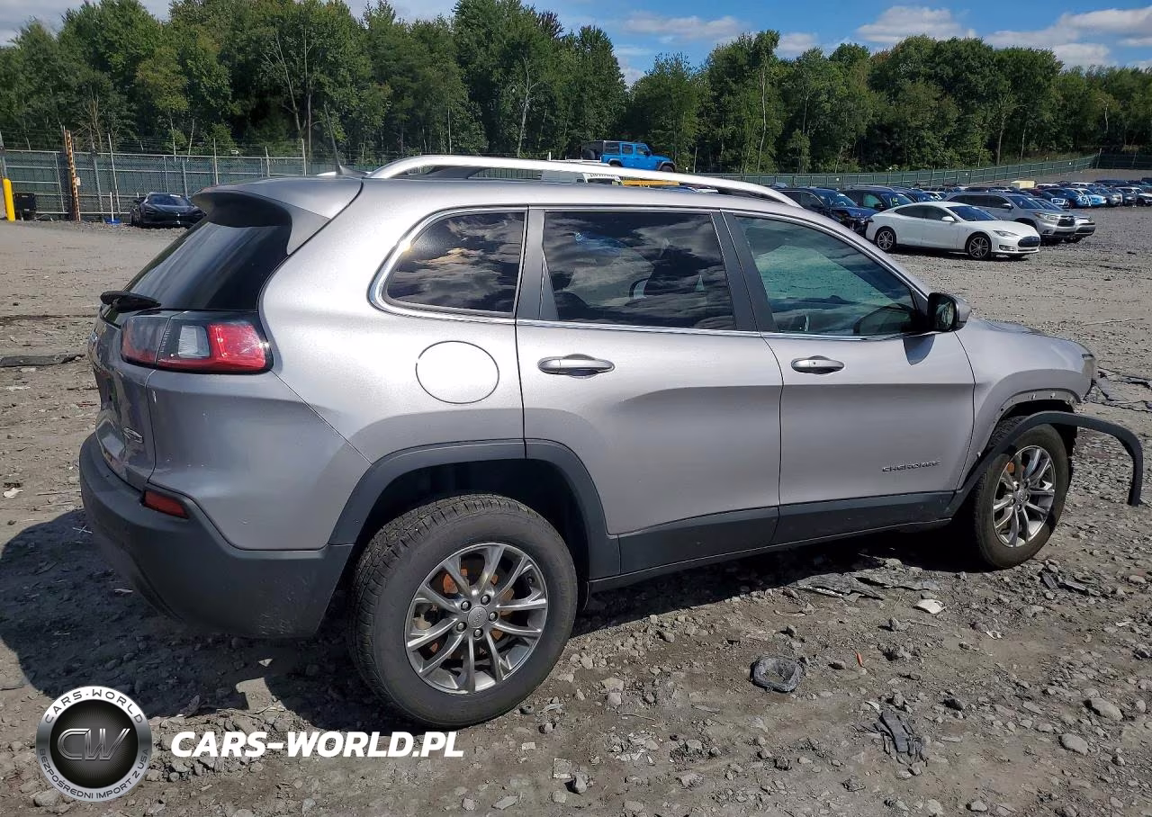 2021 Jeep Cherokee Latitude Plus VIN:1C4PJMLB0MD166405 - 3