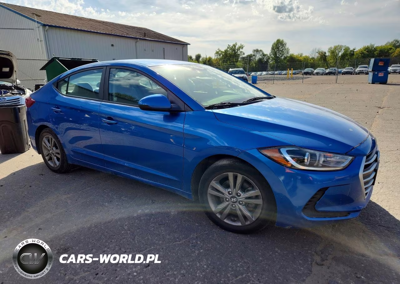 2017 Hyundai Elantra Se VIN:5NPD84LFXHH160225 - 4