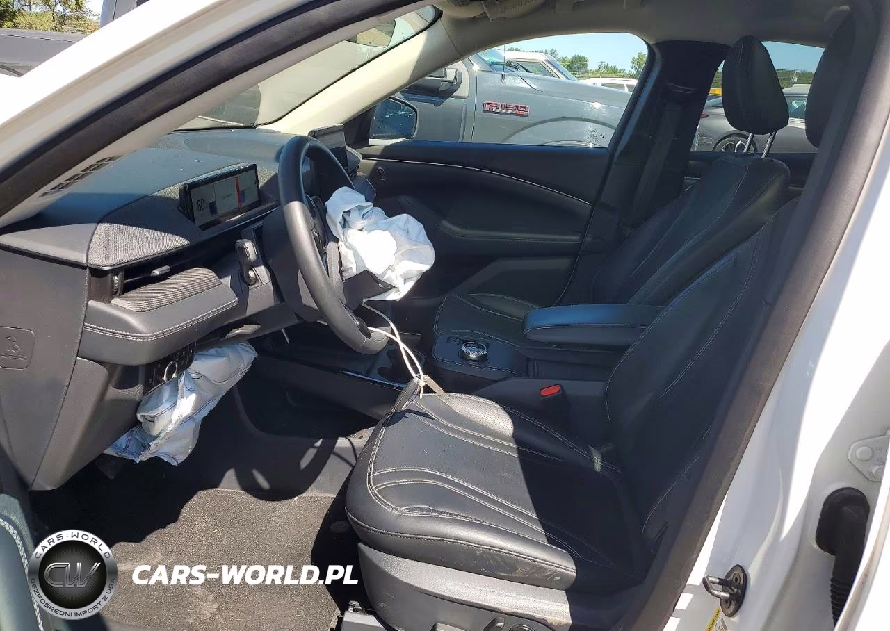 2023 Ford Mustang Mach-E Premium VIN:3FMTK3SU1PMA66827 - 7