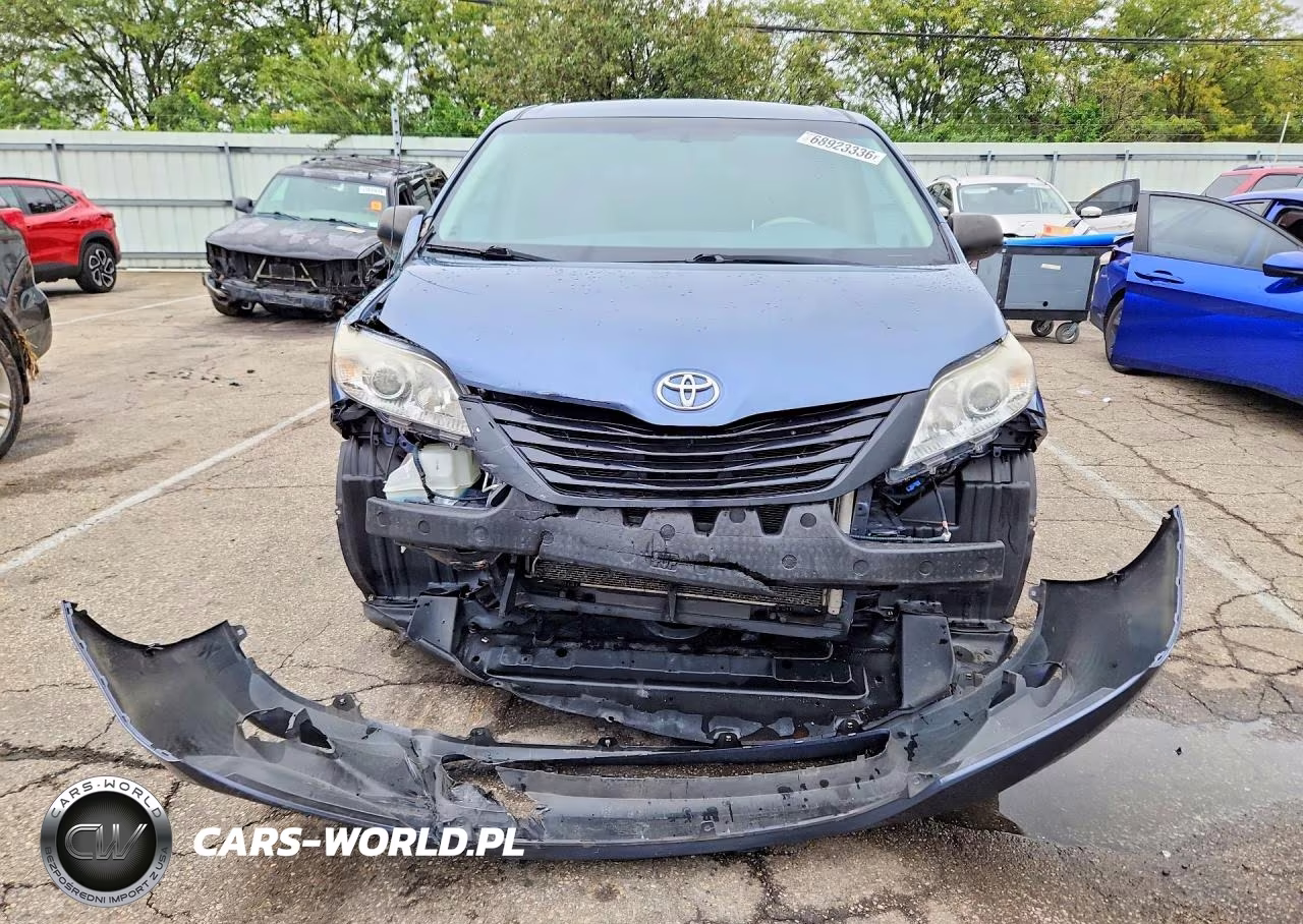 2014 Toyota Sienna L 7-Passenger VIN:5TDZK3DCXES433773 - 5