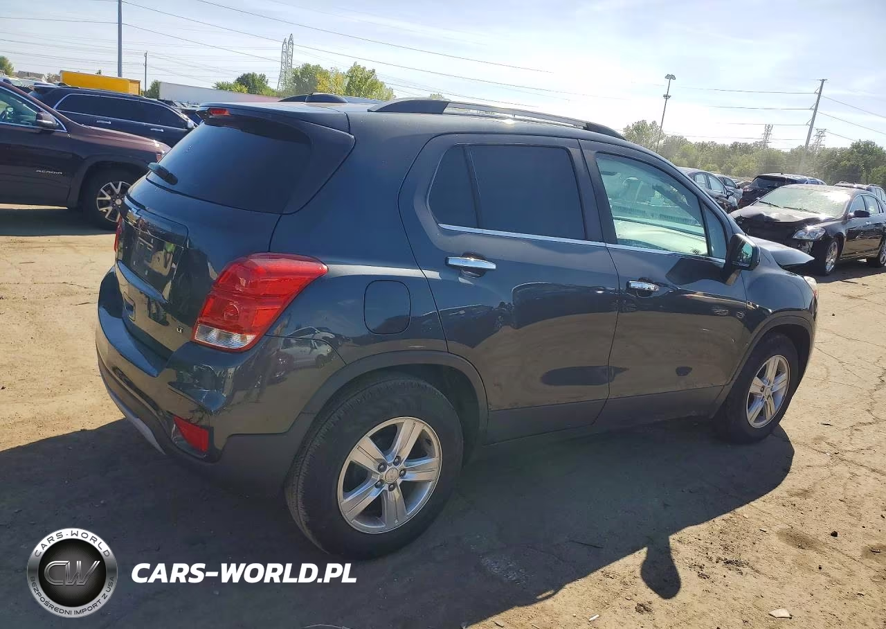 2017 Chevrolet Trax 1Lt VIN:3GNCJLSB4HL245979 - 3