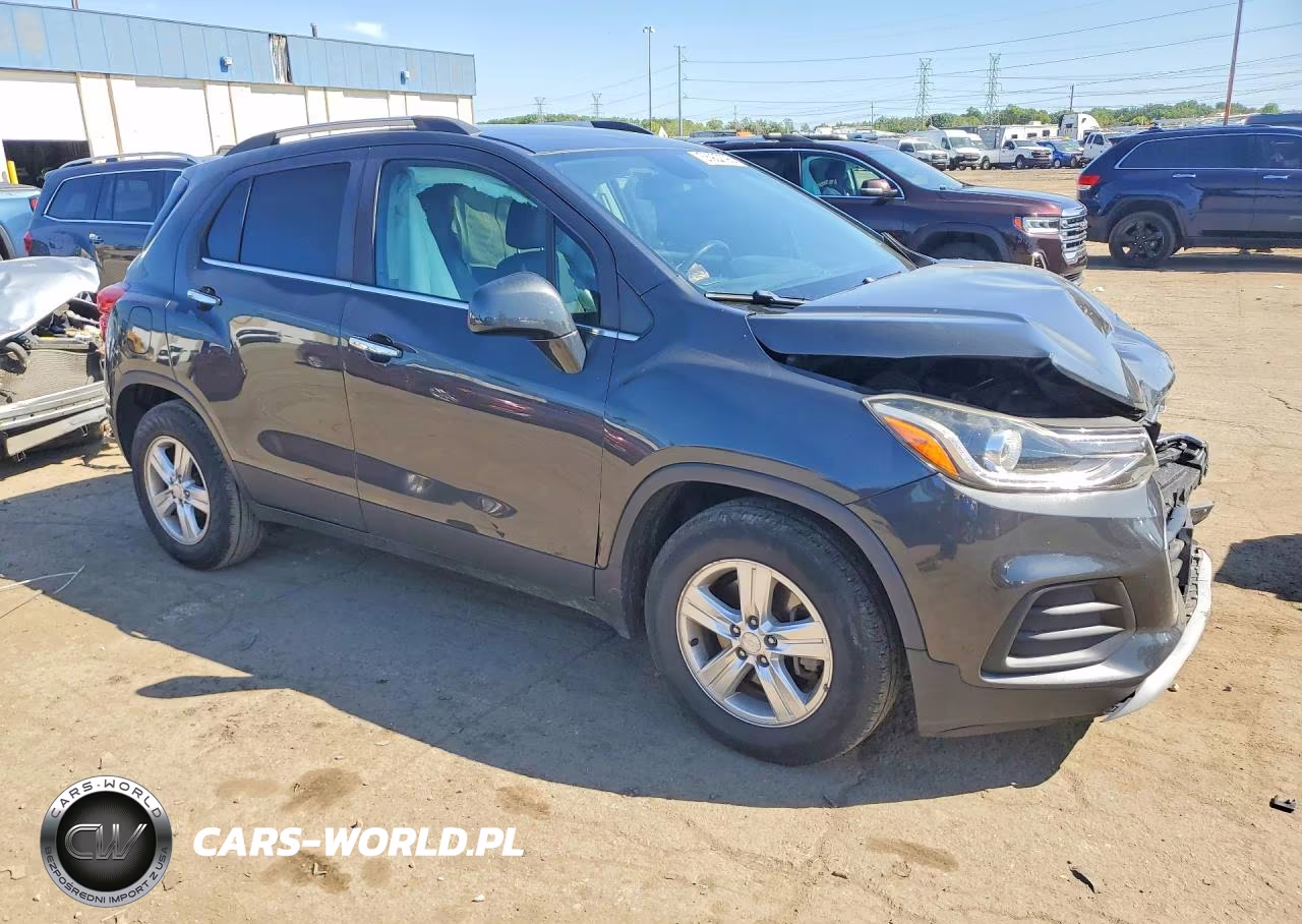 2017 Chevrolet Trax 1Lt VIN:3GNCJLSB4HL245979 - 4