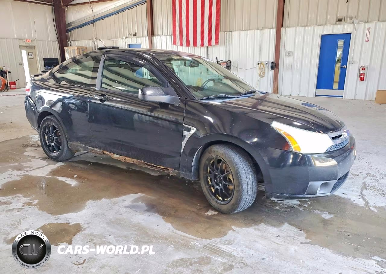 2008 Ford Focus Se VIN:1FAHP33N28W159883 - 4